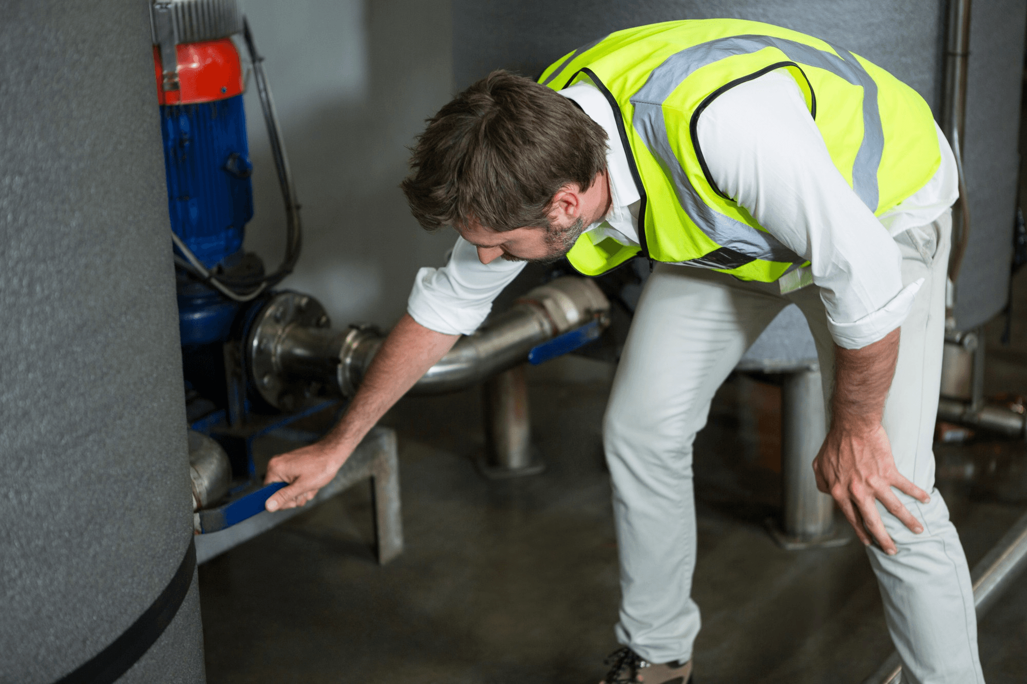Flush tank repair